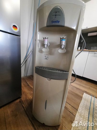 Кулер для воды бу