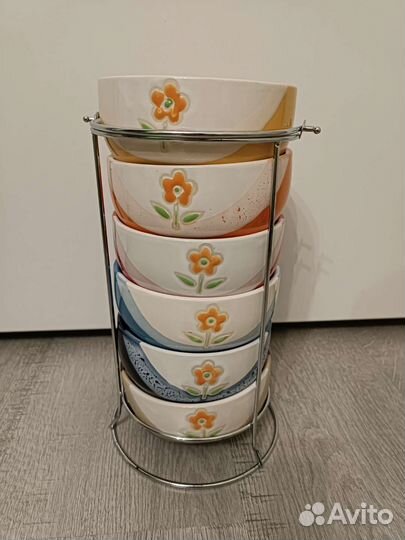 Набор салатников на подставке