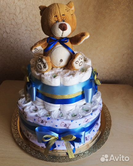 Подарок малышам- Торт из памперсов