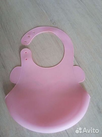 Нагрудник силиконовый