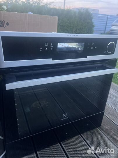 Electrolux EOB 98751 AX Духовой Шкаф, на запчасти
