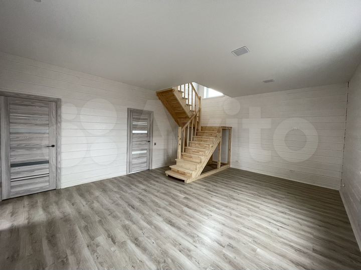 Дом 101 м² на участке 5 сот.