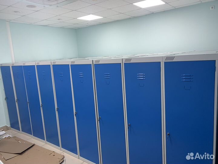 Сборка металических шкафов для раздевалок