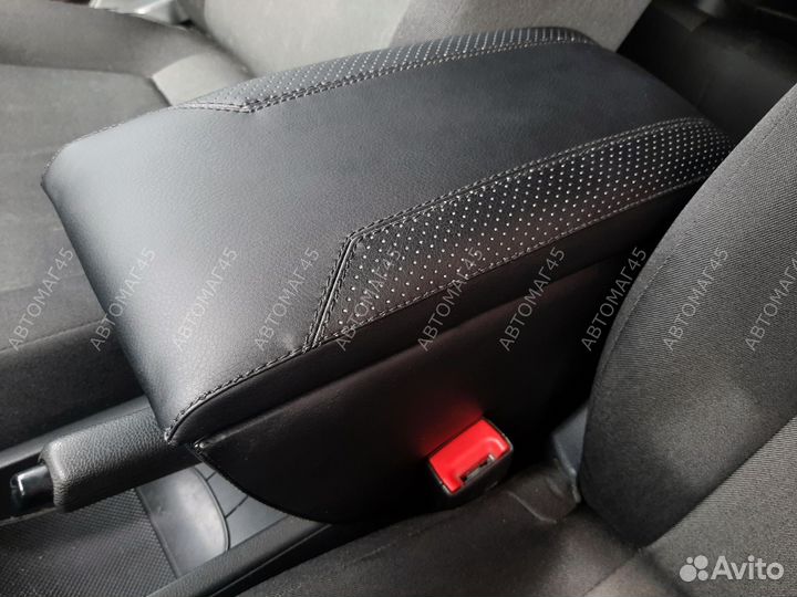 Подлокотник Skoda Rapid Volswagen Polo лифтбек