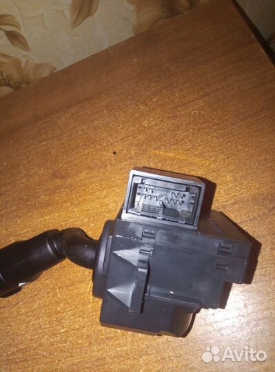 Подрулевой переключатель