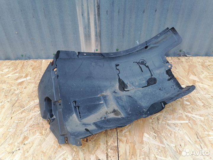 BMW X1 E84 Подкрылок передний левый оригинал