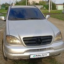 Mercedes-Benz M-класс 3.2 AT, 1999, битый, 390 000 км, с пробегом, цена 390 000 руб.