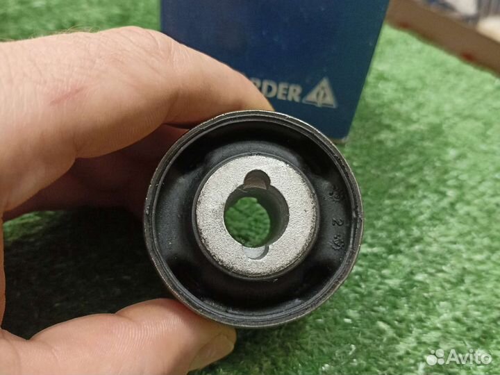 Сайлентблок рычага Вольво хс90 1 (2002-14г) перед