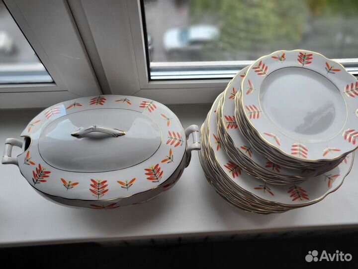 Набор столовой посуды 33 предмета на 6 персон