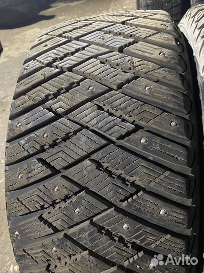 Goodyear Ultra Grip HP 245/45 R17