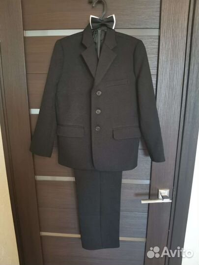 Детский классический костюм 128-134 р