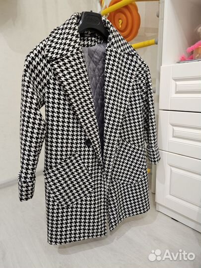 Пальто новое р. 42