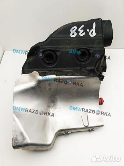 Корпус воздушногo фильтра правый BMW 7 F01/F02