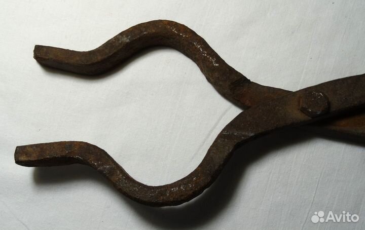 Кованые кузнечные клещи СССР