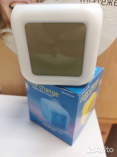 Часы-будильник