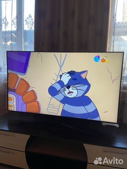 Телевизор Samsung 55 Crystal UHD