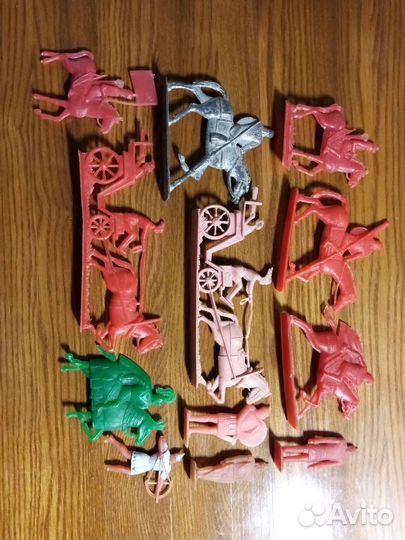 Солдатики пластмассовые. СССР