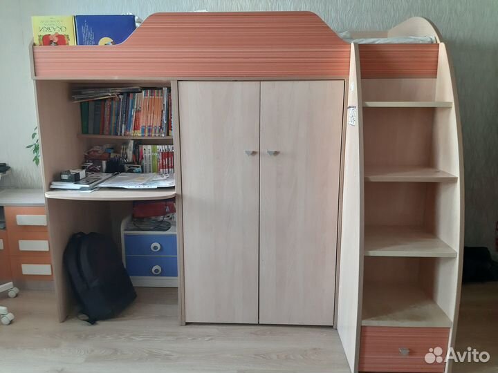 Мебельный комплекс Радуга фирмы трия