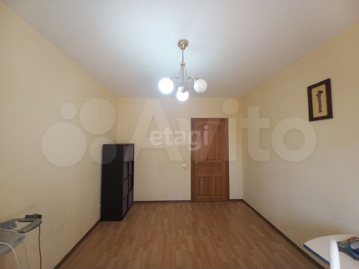 4-к. квартира, 118 м², 3/9 эт.