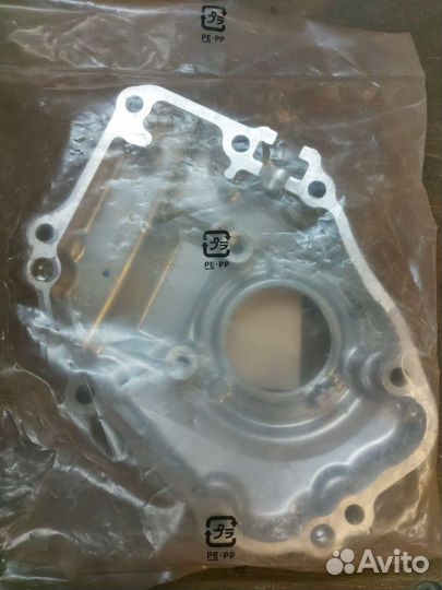 Крышка двигателя правая Honda CBR 600, оригинал