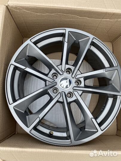 Диски r18 5 112 VAG ET 44 8j VV235