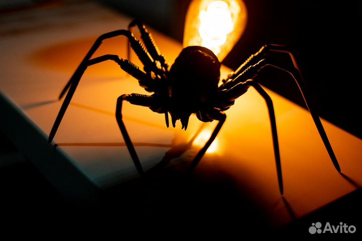 Винтажный светильник Паук из свечей