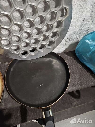Блинница, сковорода, форма для пельменей