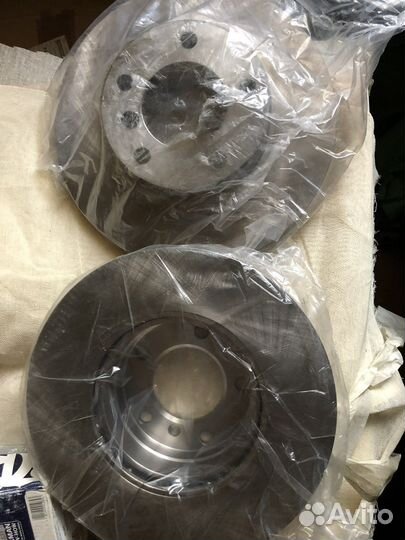 Тормозные диски/колотки BMW520e39