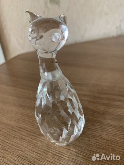 Статуэтка кошка