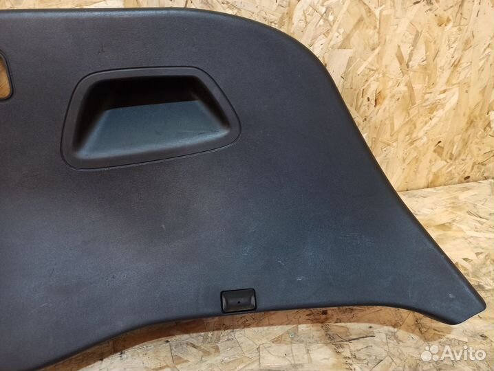 Обшивка крышки багажника Kia Ceed ED хэтчбек