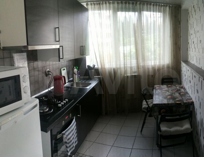 Комната 11 м² в 5-к., 2/2 эт.