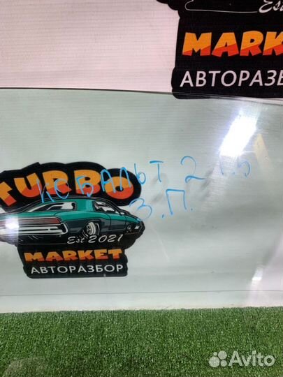 Стекло двери задней правой Chevrolet Cobalt, II