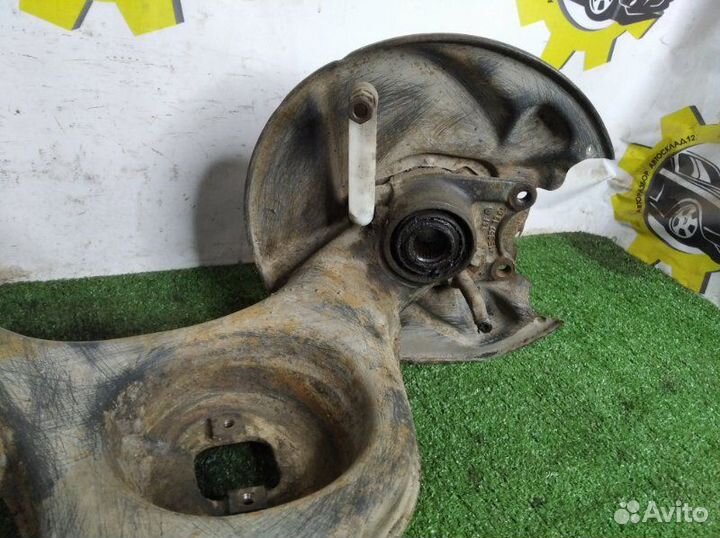 Рычаг задний правый нижний Mercedes-Benz 280 седан