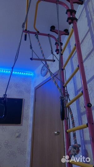 Детская спортивная стенка