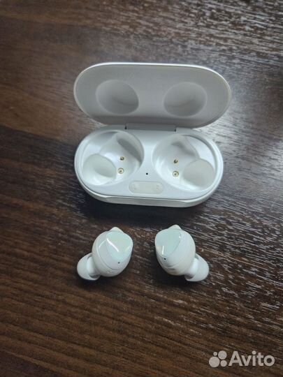 Беспроводные наушники samsung buds+ (plus)