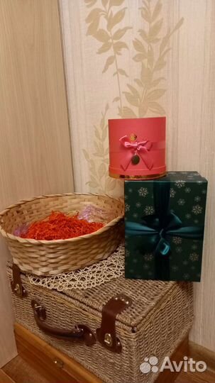 Корзина и коробочки для подарков