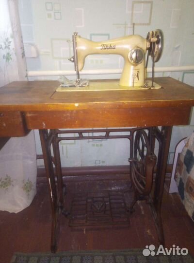 Швейная машина Tikkakoska