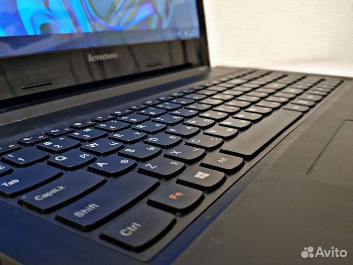 Современный ноутбук Lenovo