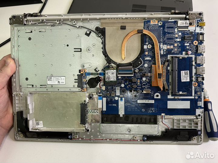 Lenovo ideapad 320-15AIP FullHD Pentium N4200