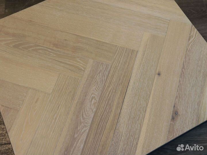 Паркетная доска елочка клеевая