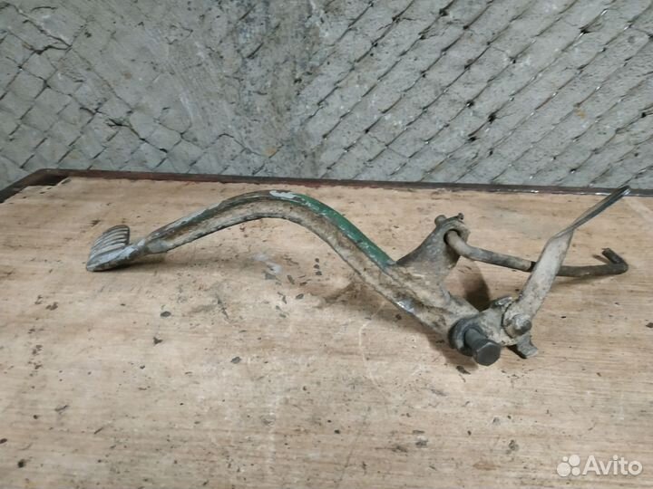 Педаль с ручником иж