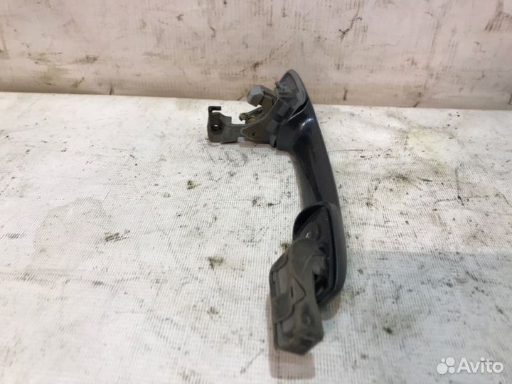 Ручка двери внешняя передняя правая Mazda 3 седан