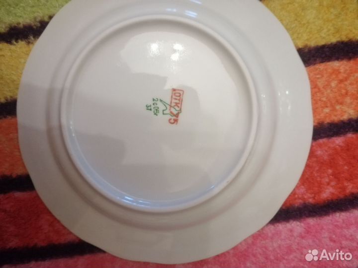 Тарелки мелкие