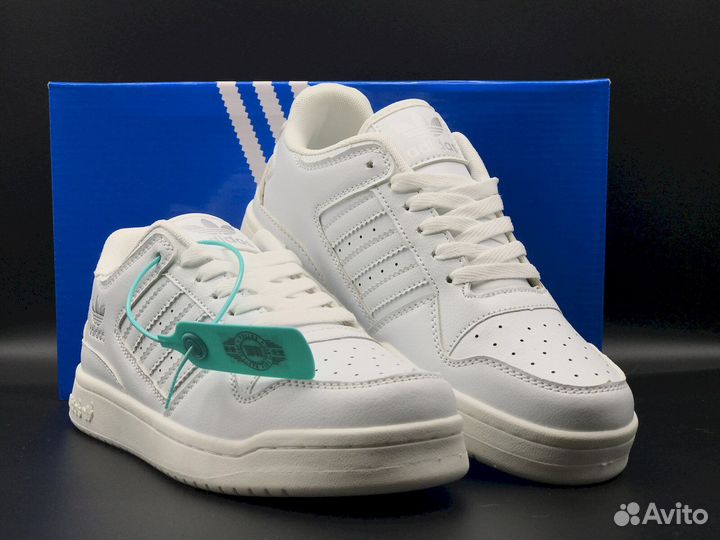 Кроссовки Adidas — для мужчин, белые, новые