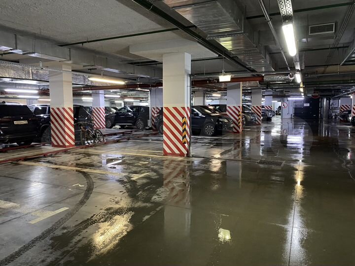 Машиноместо