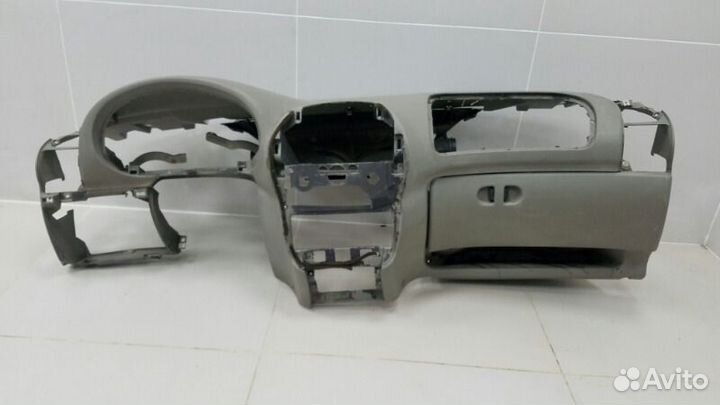 Торпеда панель Ваз LADA Калина 1118 1.4Л 16V 2004