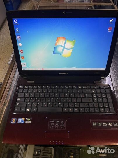 Ноутбук Samsung Core i7/6GB/GT330M 1GB/SSD