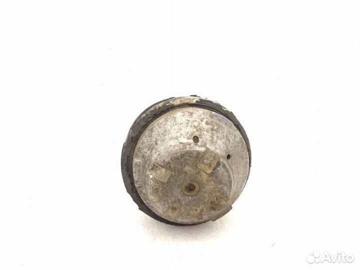 Опора двигателя левая Mercedes-Benz C-Class W203