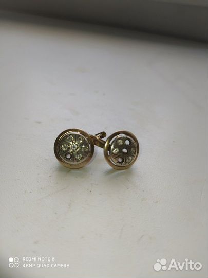 Золотые серьги