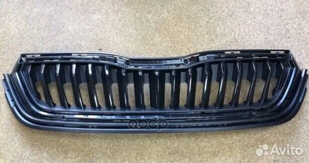 Решетка радиатора черная rapid 2020- 60U8536689